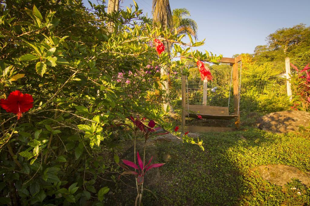Haleiwa Chales E Suites - A Guest House Do Prumirim Ubatuba Eksteriør bilde